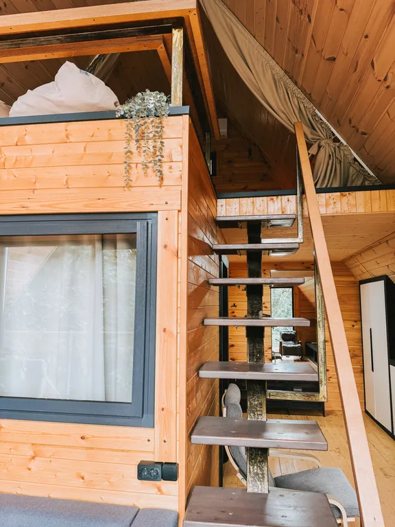 Загородный комплекс с бассейном, баней на дровах и горячим чаном