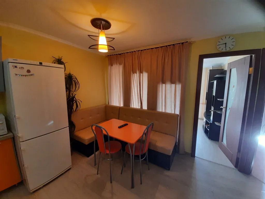 Уютная квартира у метро Козья Слобода и Чаши