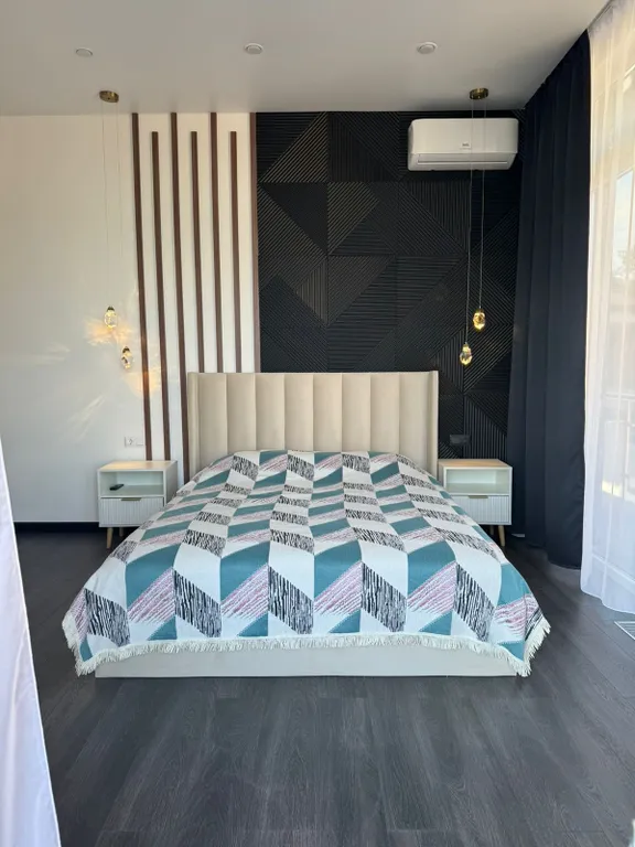 Дом с баней и теплым бассейном