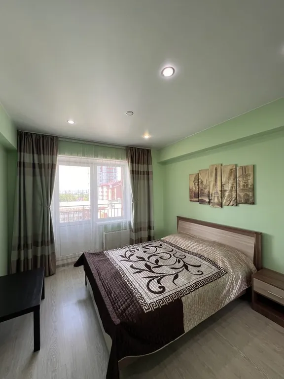 Светлая евротрешка в центре