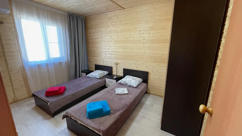 Отдельный домик для семьи с кухней