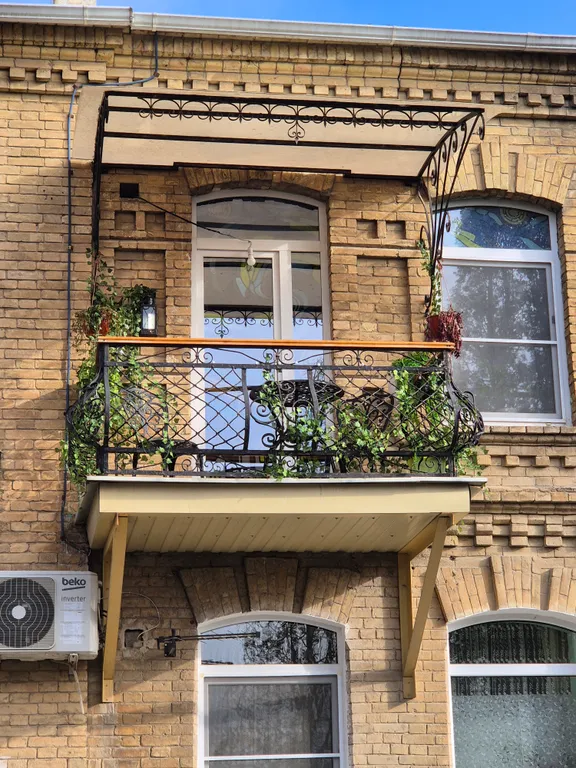 Уютная квартира в старинном доме в историческом центре — аренда посуточно в Пятигорск