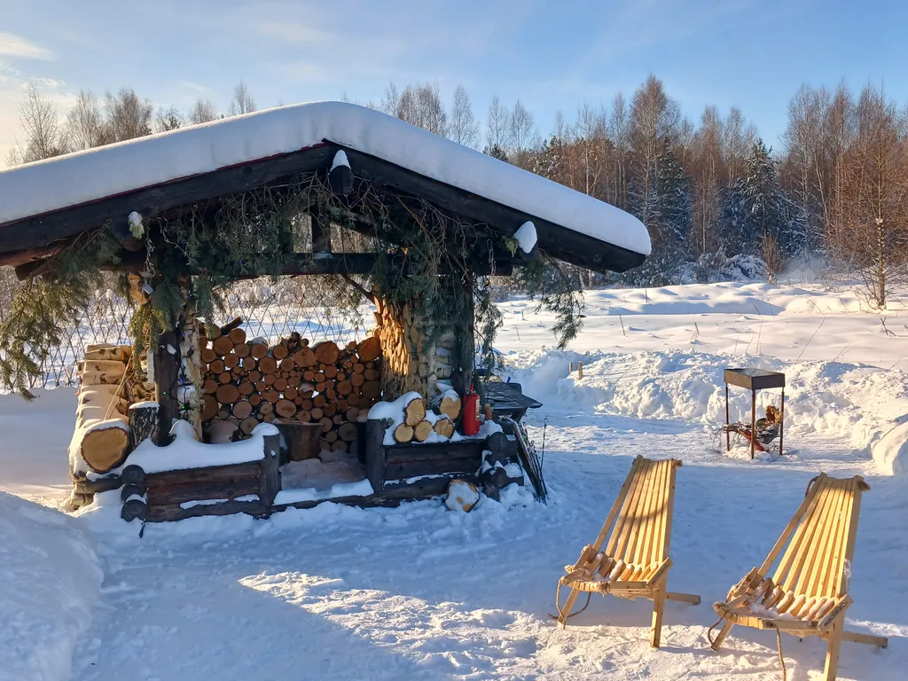 Дом у леса с камином на окраине для отдыха души и тела