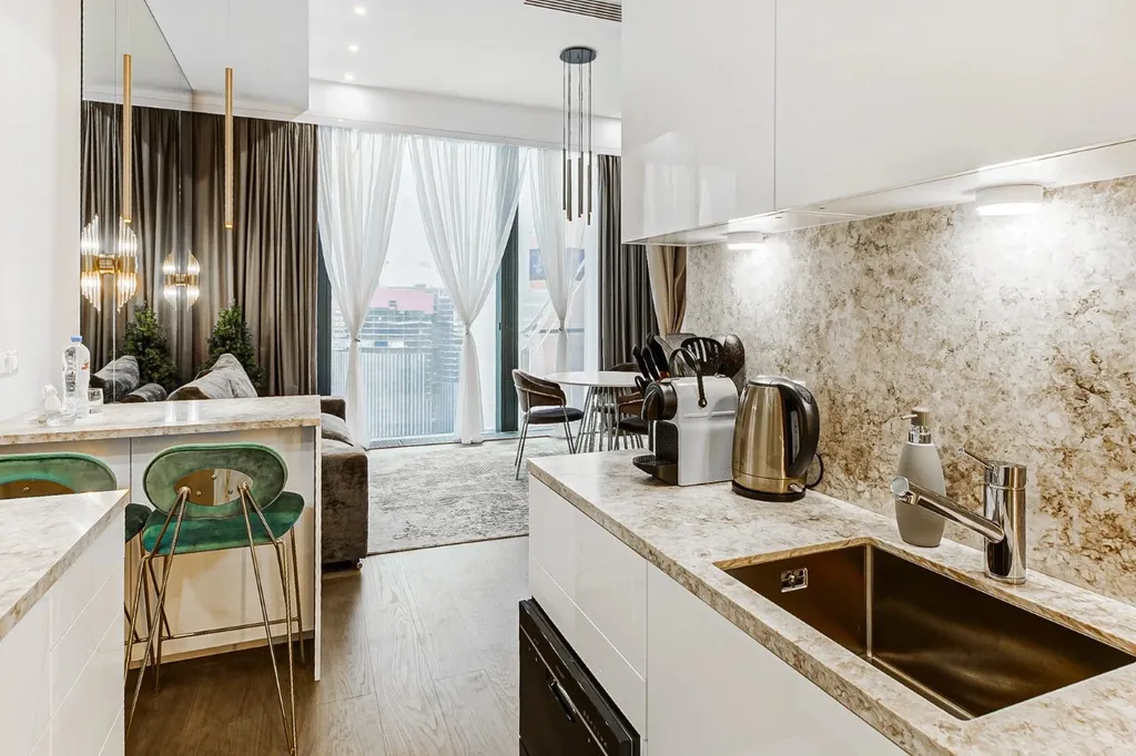 Апартаменты-студия на 62м этаже в Башне "Нева с видом на башни "Сити".