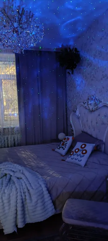 Двушечка у канатки и в старинном доме