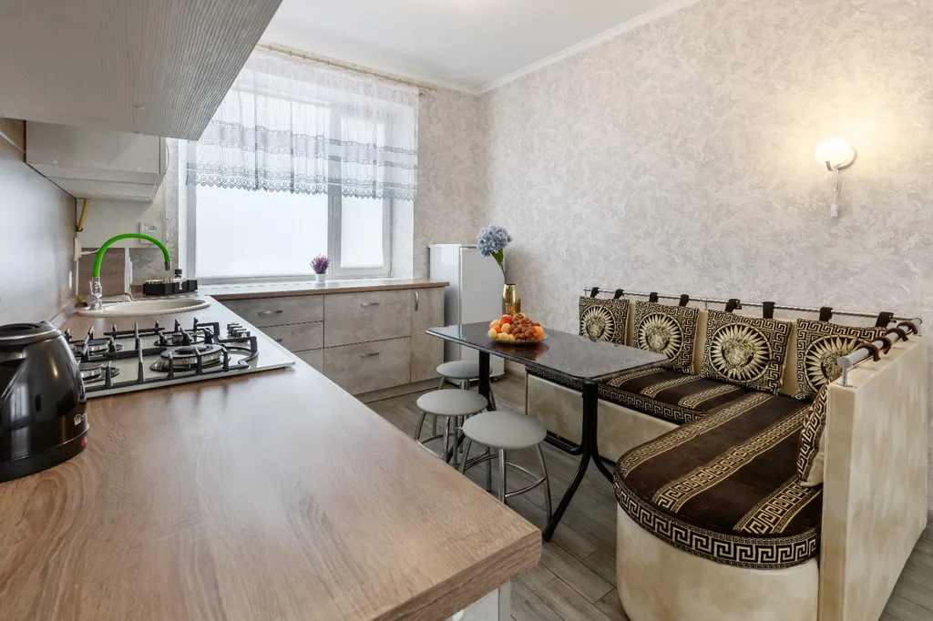 Дом рядом с трассой М-4