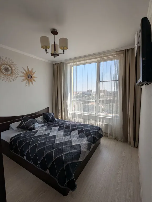 Евроквартира с панорамным видом, в элитном ЖК с фонтаном, центр города