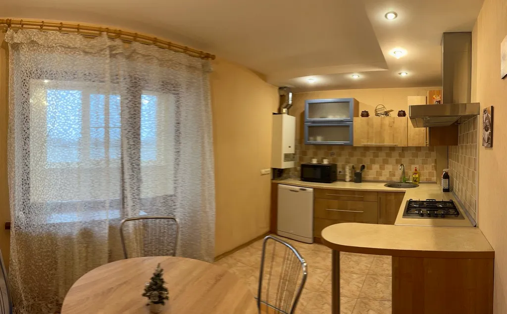 Уютная просторная двухкомнатная квартира в самом центре