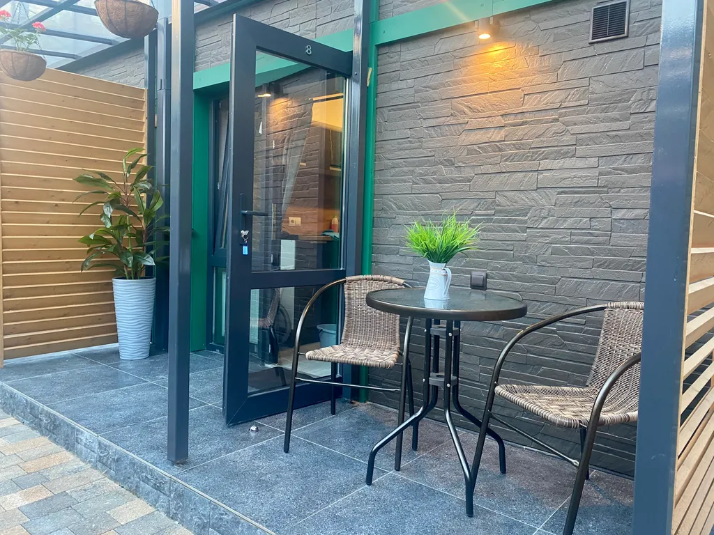 Уютная Студия с террасой Green Oplot Apartments