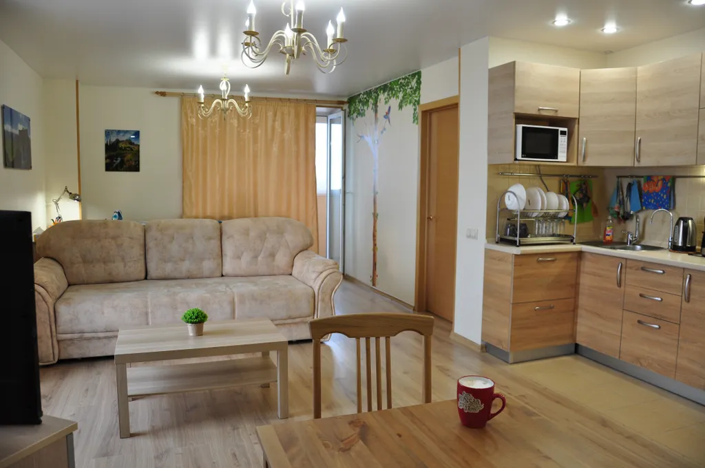 Уютная студия с 1 отдельной спальней в центре с видом на море