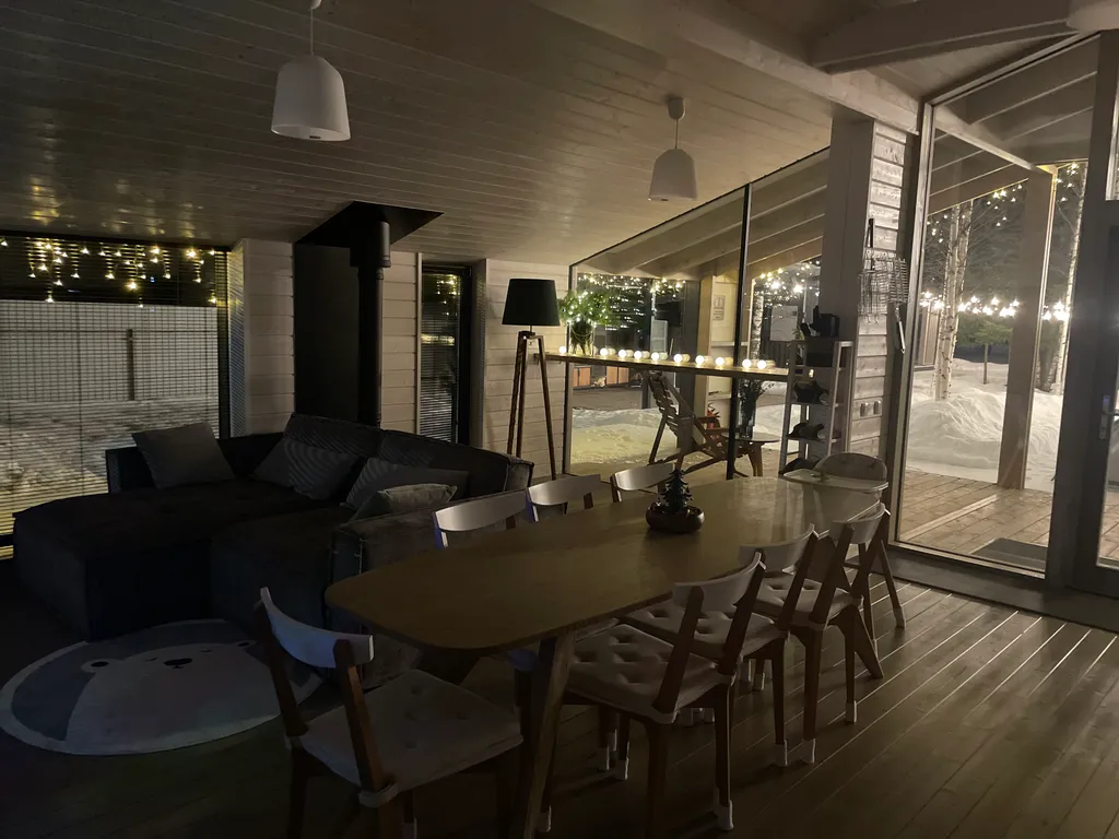 Коттедж Дом с летним бассейном (4 спальни) — Дубна