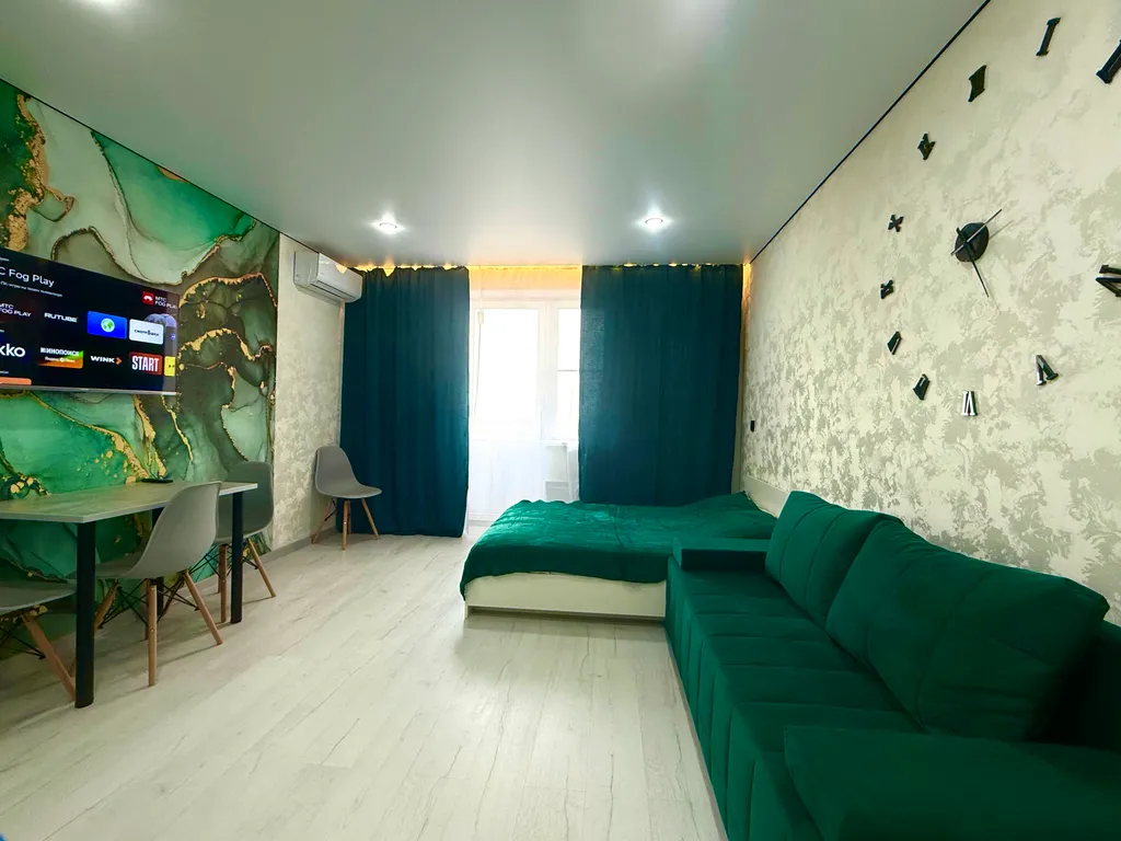 Студия с шикарным дизайнерским ремонтом