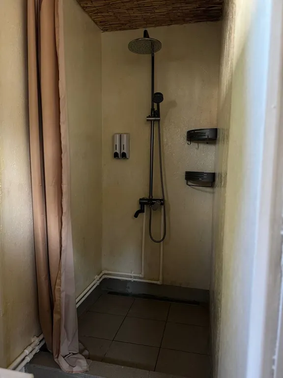 Домик у озера