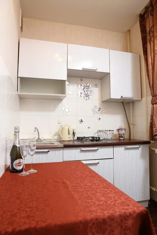 Квартира недалеко от центра рядом с ледовой ареной