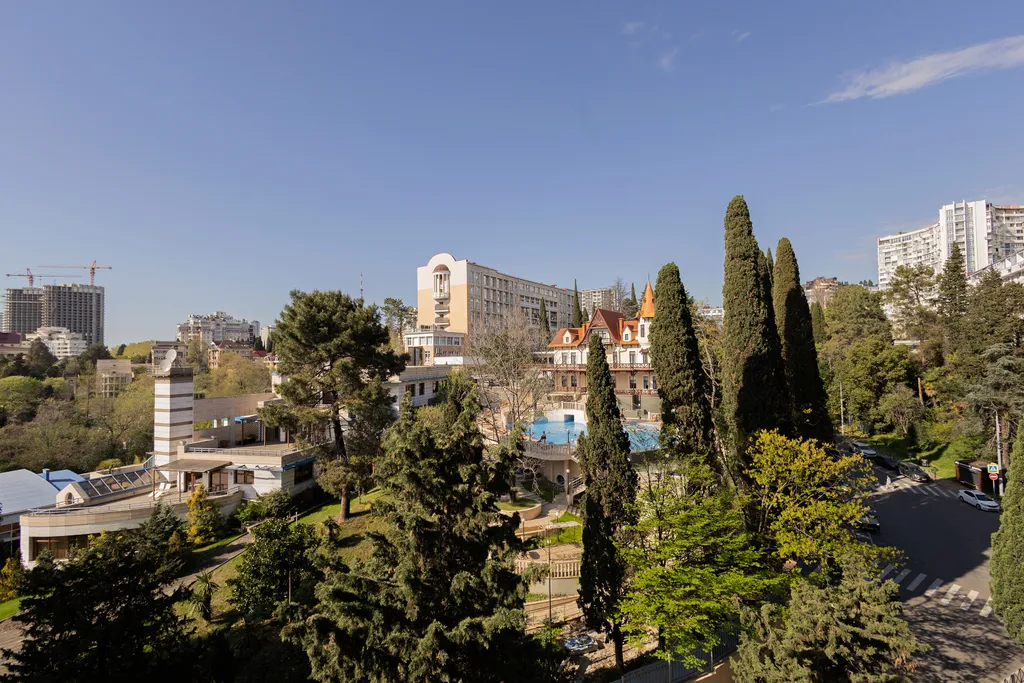 Двухкомнатные апартаменты с балконом рядом с морем