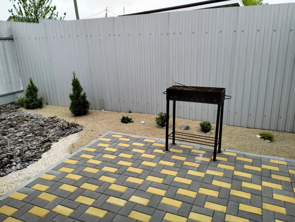 Домик у леса