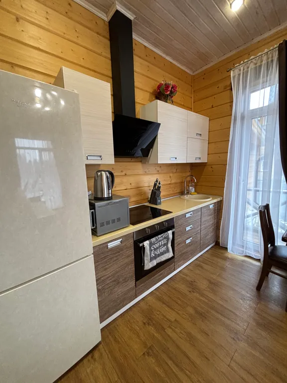 Апартаменты в солнечной долине с видом на озеро