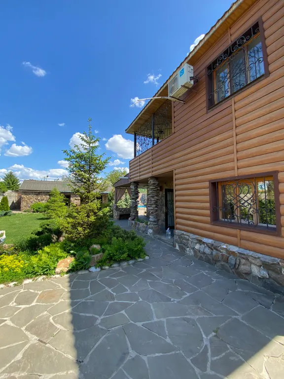 Коттедж Загородный дом с баней и теплым бассейном — аренда посуточно в Волжский