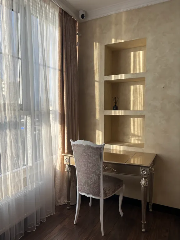 Пентхаус с видом на Морпорт в центре города