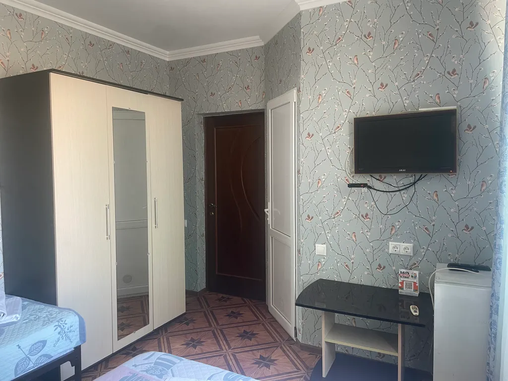 Квартира Квартира Трёхместный номер с бассейном в 3 минутах от моря. — Адлер