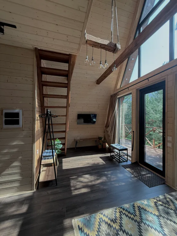 Уютный домик с купелью и баней в сосновом лесу