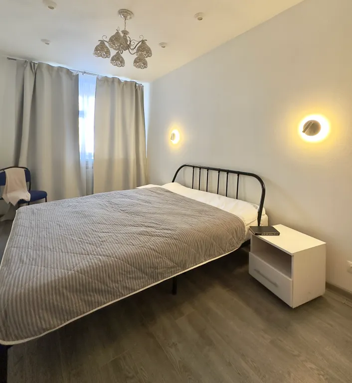 Оригинальная евротрешка в центре