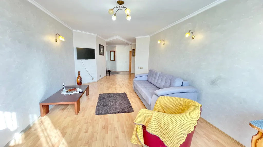 Просторная двухкомнатная квартира