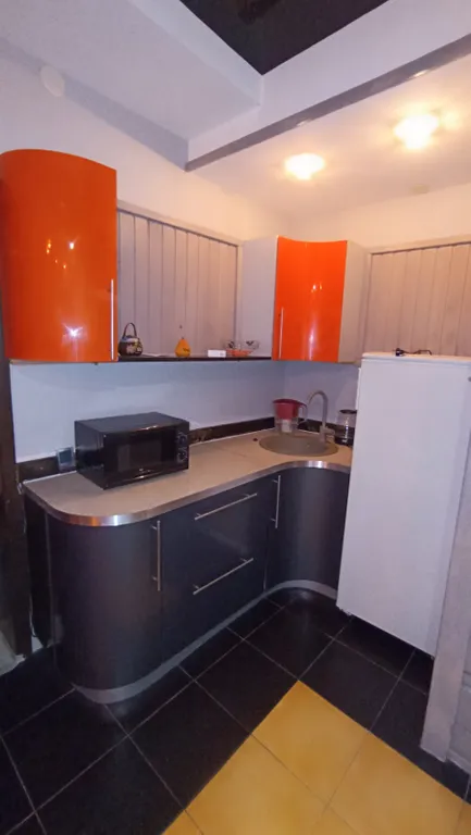 Апартаменты, в доме.