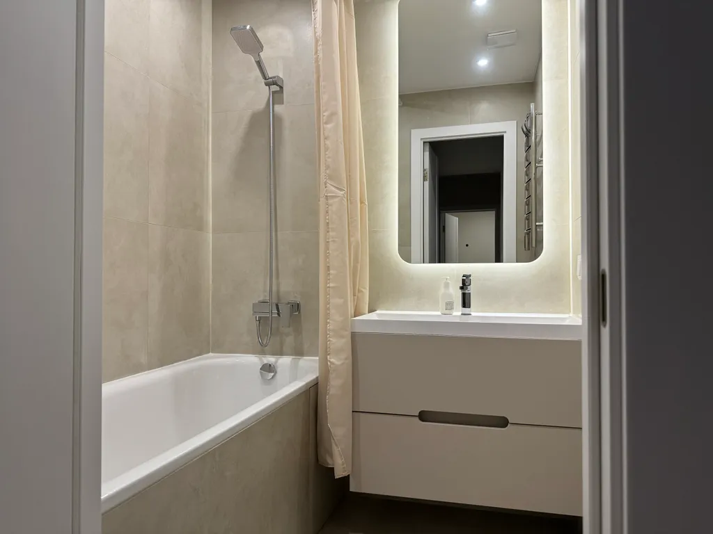 Квартира Двухкомнатная дизайнерская квартира около метро — Москва