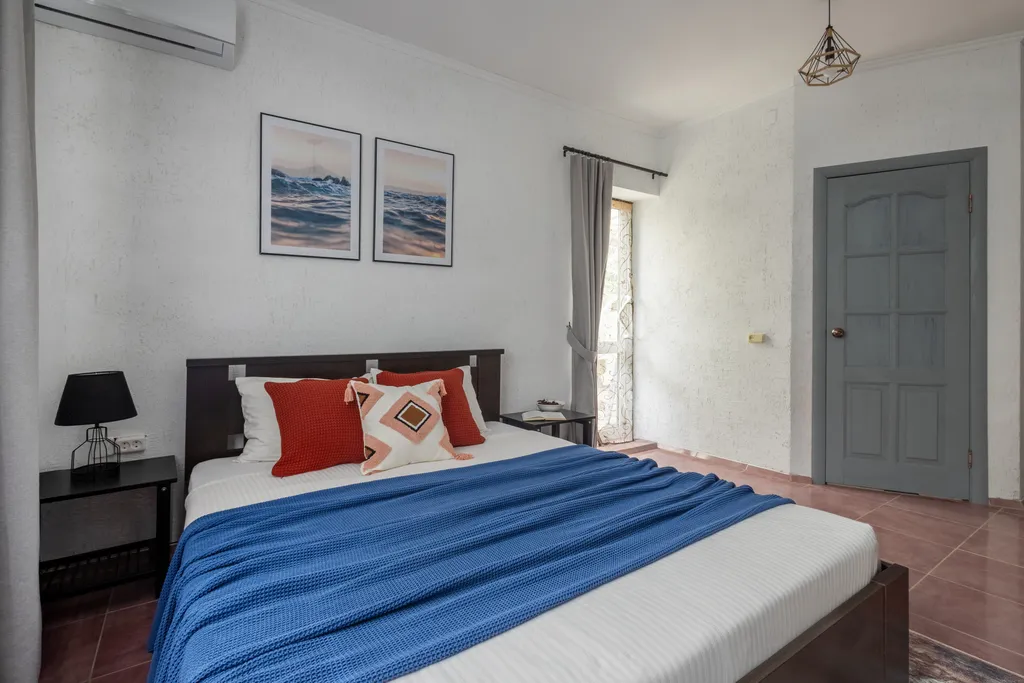 Квартира Большая светлая комната с видом на террасу — Сочи