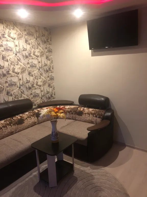 Уютные апартаменты около ТЦ Ясень