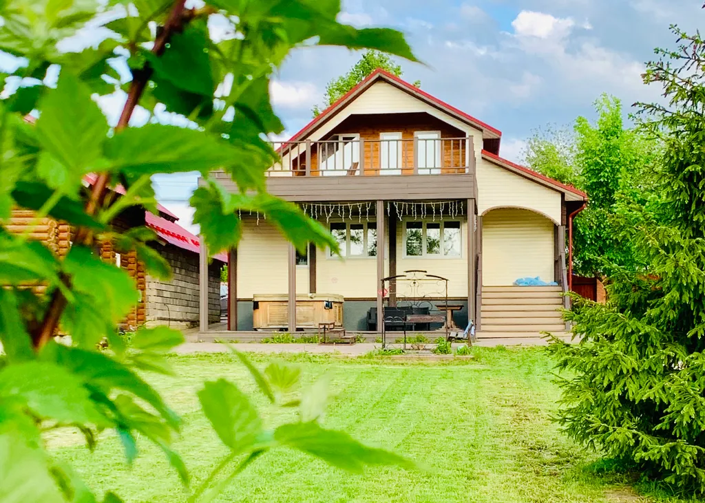 Коттедж Домик в деревне с джакузи — Раково