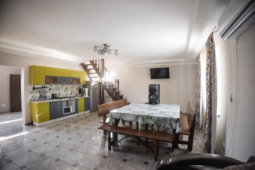 Коттедж на берегу озера