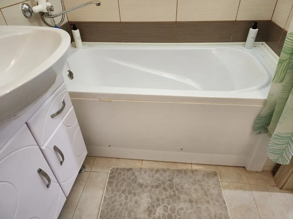 Комфортная студия с видом на озеро рядом с вокзалом