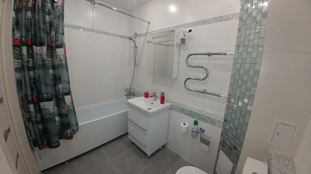 Комфортабельная уютная студия с современным дизайнерским ремонтом