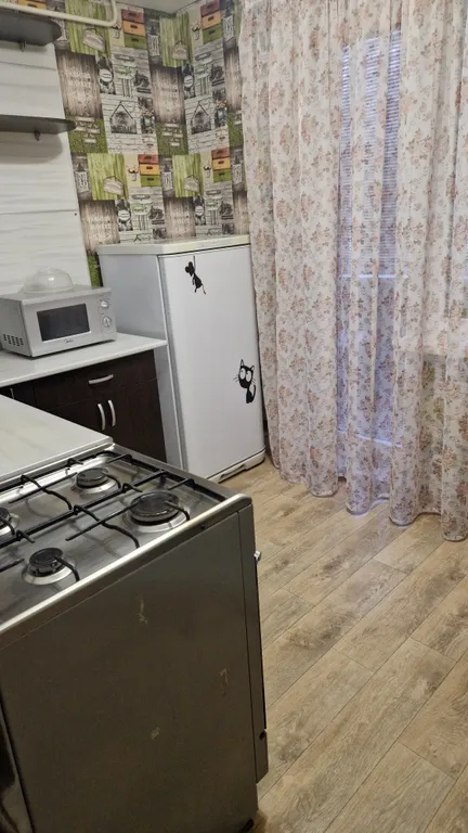 Уютная квартира ждёт своего гостя, в хорошем районе Западного рынка