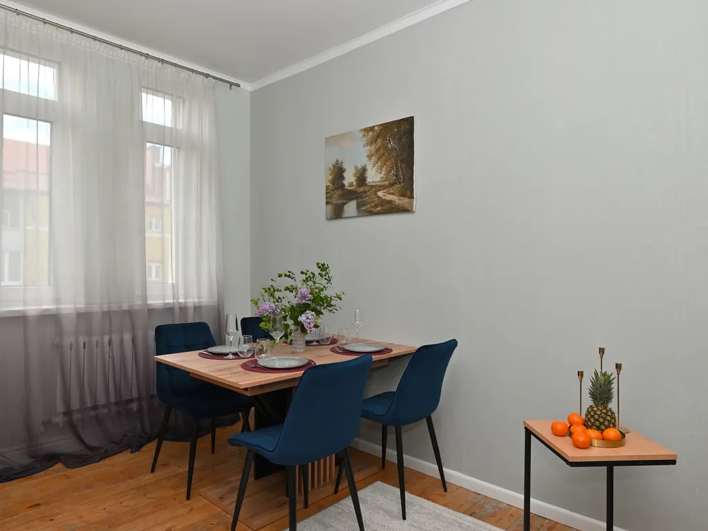 Квартира 3-комнатная Квартира — Калининград