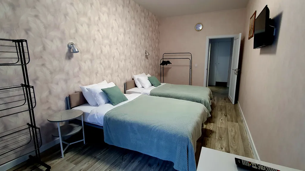 Живите с видом на НОВАТ - 
3 комнатная квартира БельЭтаж