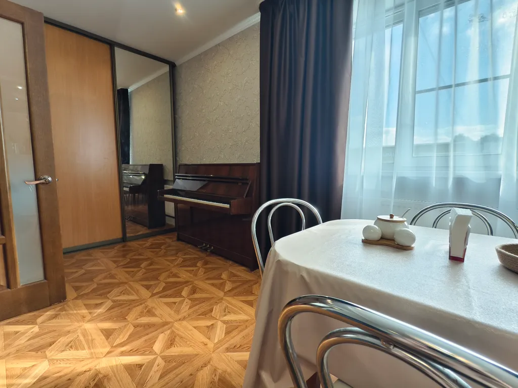 Стильная двухкомнатная квартира в центре Вязьмы