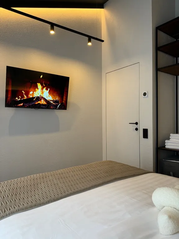 Дом SILVER с чаном на террасе