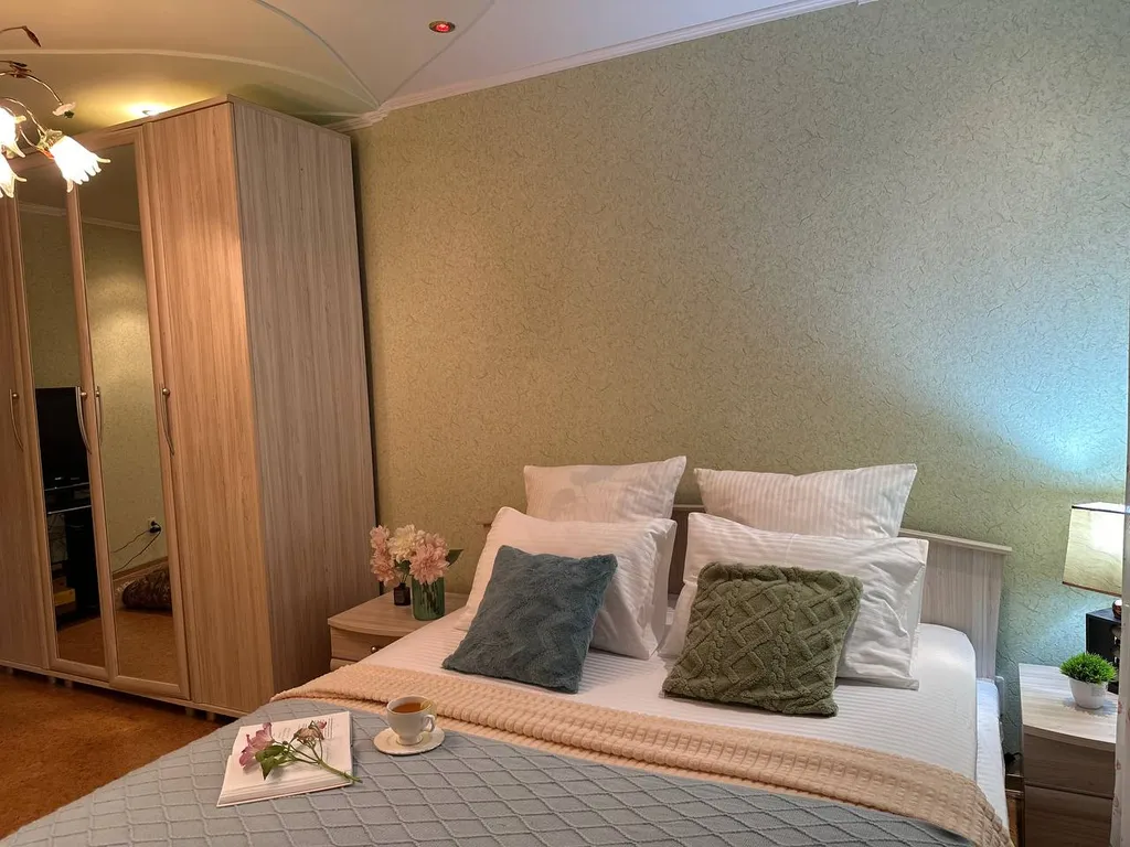 Уютная квартира с джакузи  и камином