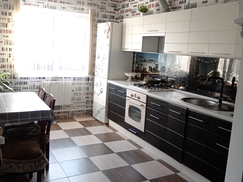 4-комнатный Дом