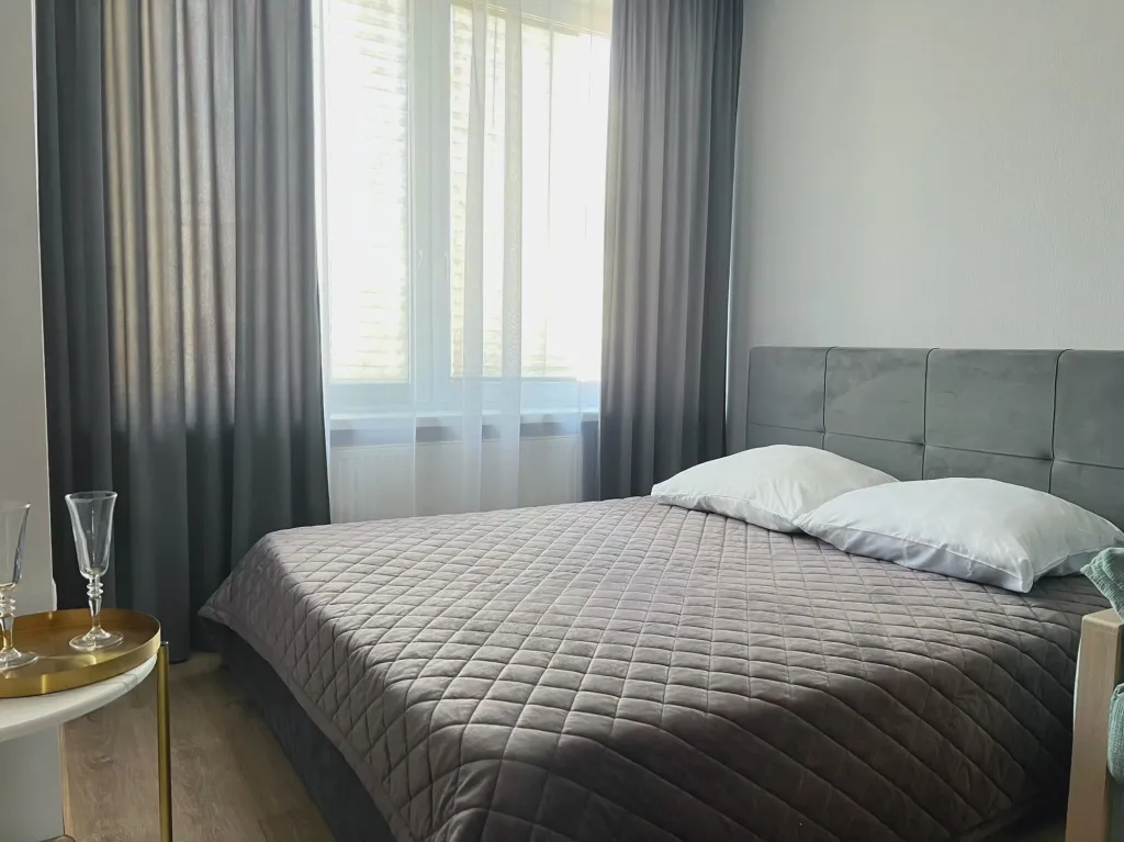 Уютная квартира в жилом комплексе Изумрудные Холмы — аренда посуточно в Красногорск