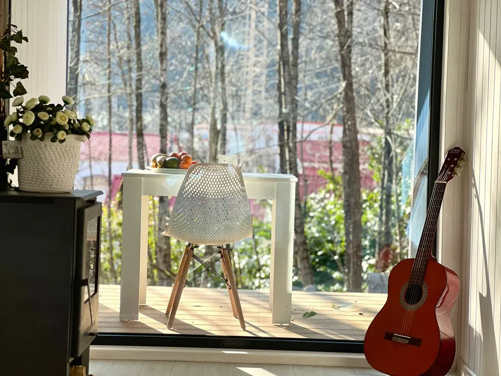 Домик у ручья Красная поляна