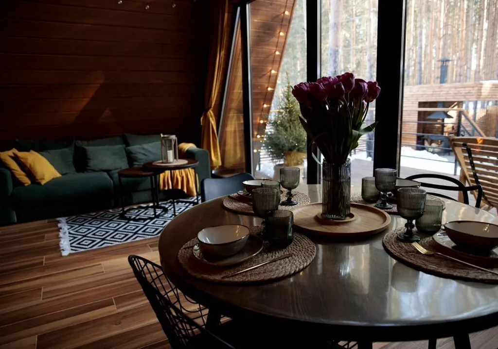 Дом А-фрейм с камином и баней с видом на лес