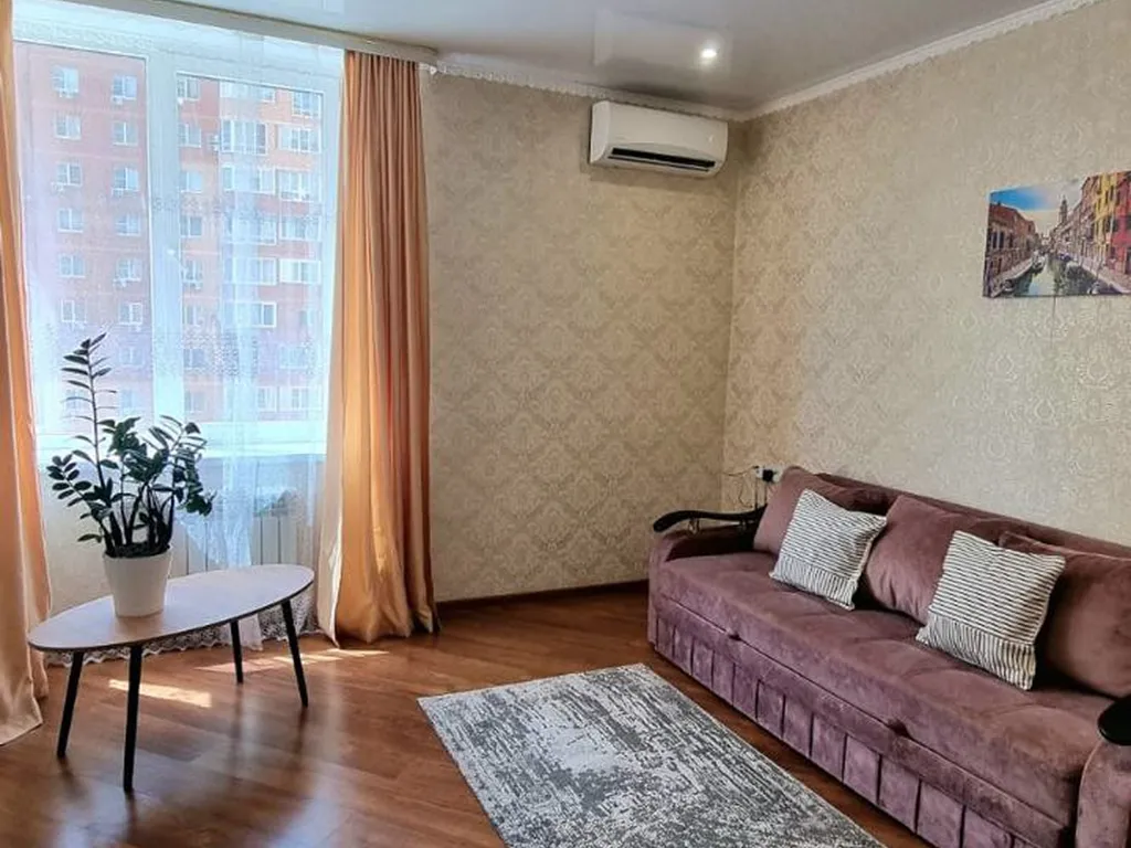 Просторная квартира в ЖК Лазурный