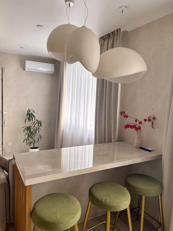 Очаровательная студия облака с качелями