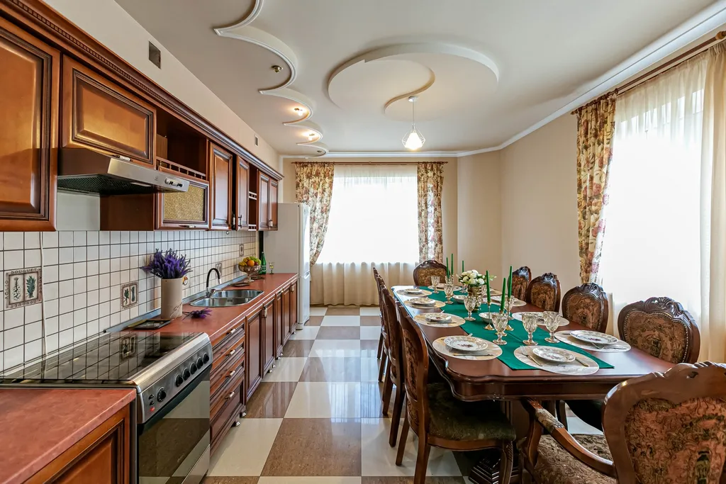 Шикарный коттедж в центре — аренда посуточно в Аликоновка