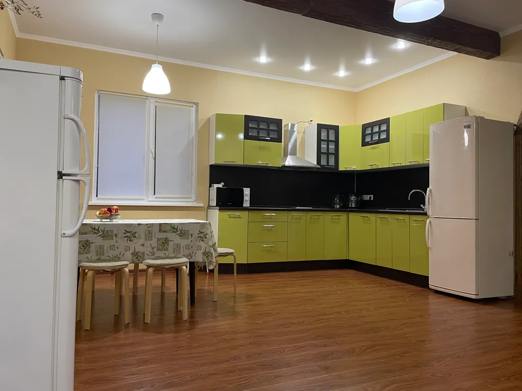 Дом возле Кипарисового озера