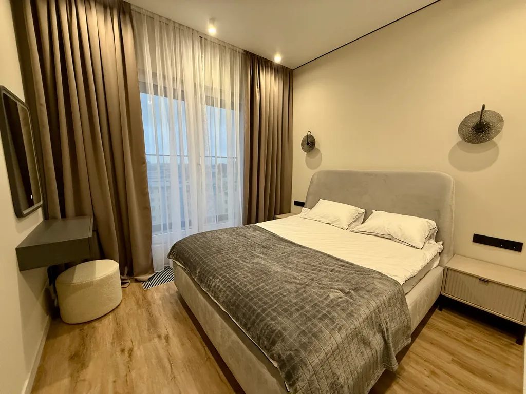 Роскошная дизайнерская квартира с видим на Исаакиевский собор